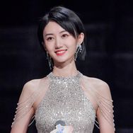 主持人丹宝儿（中英）