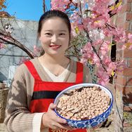 抖音美食排行榜第27名朵家美食,新榜指数854.1000,新增作品数2,分享数6411,评论数947,点赞数4.37w,新增粉丝数3368,累计粉丝数377.46w