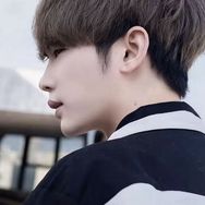 黄机灵🐣⁰⁴²⁶