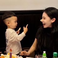 抖音母婴亲子排行榜第22名金添翼的美少女妈咪,新榜指数824.3000,新增作品数1,分享数1.32w,评论数2122,点赞数6.3w,新增粉丝数980,累计粉丝数186.98w