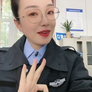 车驾管帮帮问-小梅