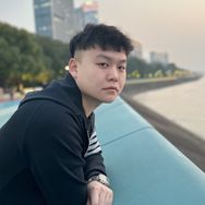 抖音医疗健康排行榜第12名爱摆牌的龙龙（代摆服务）,新榜指数827.4000,新增作品数1,分享数2.8w,评论数6412,点赞数18.4w,新增粉丝数1.35w,累计粉丝数166.2w