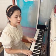 盲人博士生-黄莺