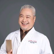 抖音医疗健康排行榜第15名皮肤科教授孙广政,新榜指数807.6000,新增作品数1,分享数9610,评论数191,点赞数3w,新增粉丝数603,累计粉丝数440.1w