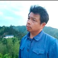 阿抖