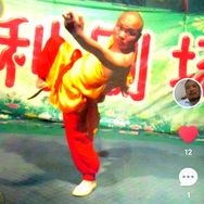 才艺陈波网红大叔大号