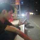 艺{}
