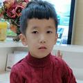 幸福的小男孩
