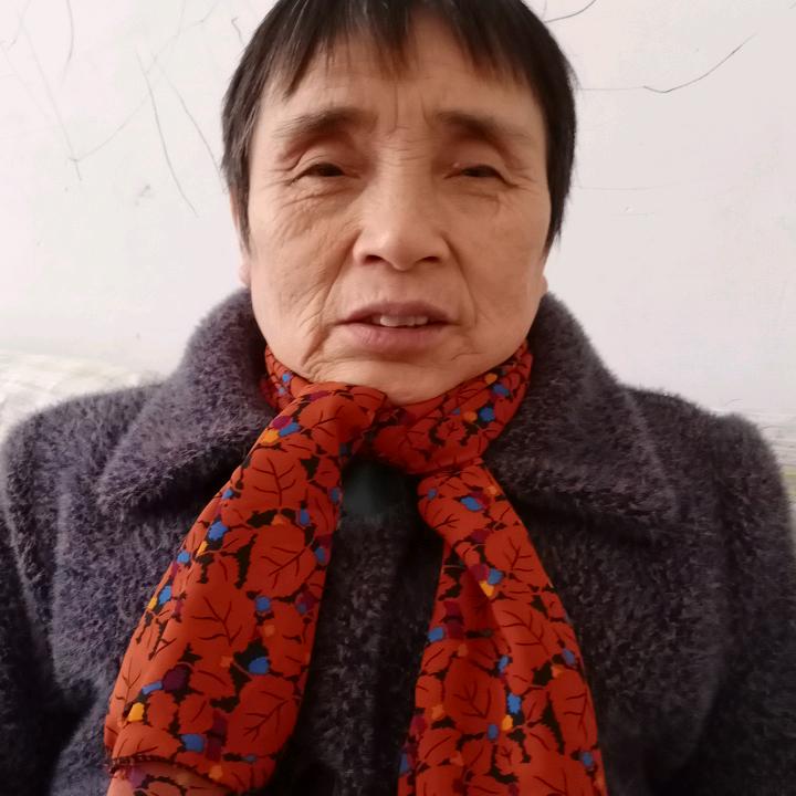 莫王英
