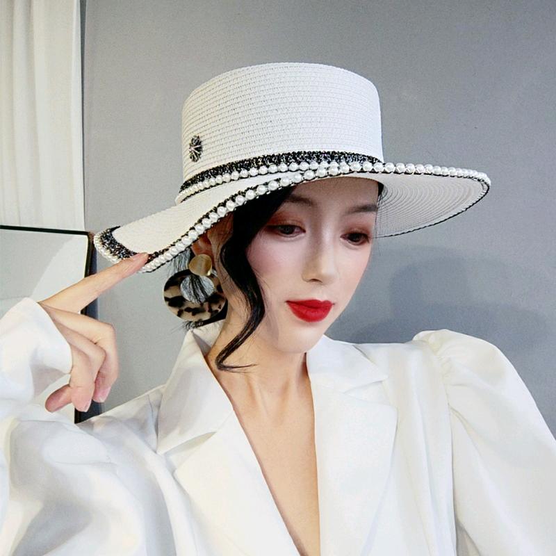 霓虹灯下的安静