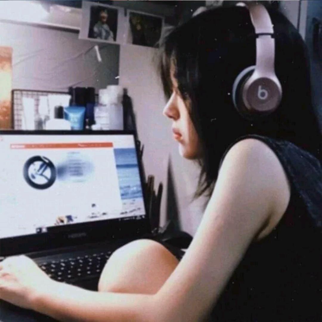 我也不懂为什么一直撞名。