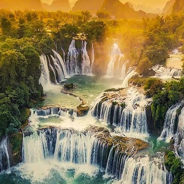 晨曦皓月