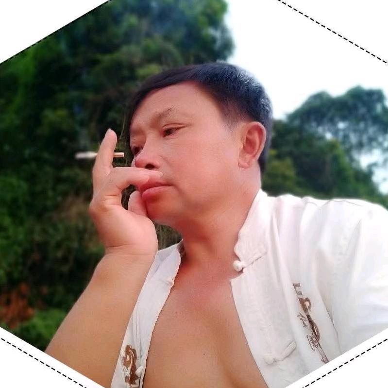 自由人，杨光富