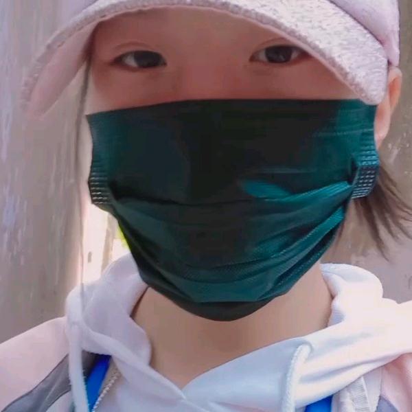黄英