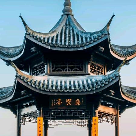 天  山  剑  客