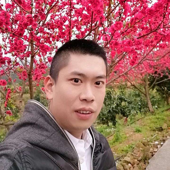 海里吐泡泡的🐠