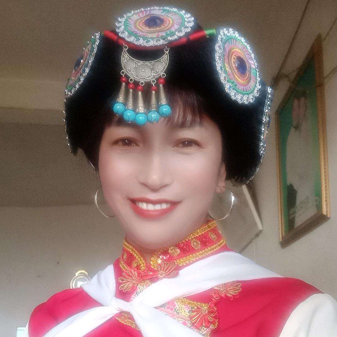 玉龙雪山纳西族