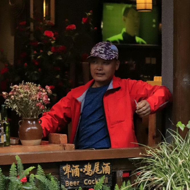 卫东