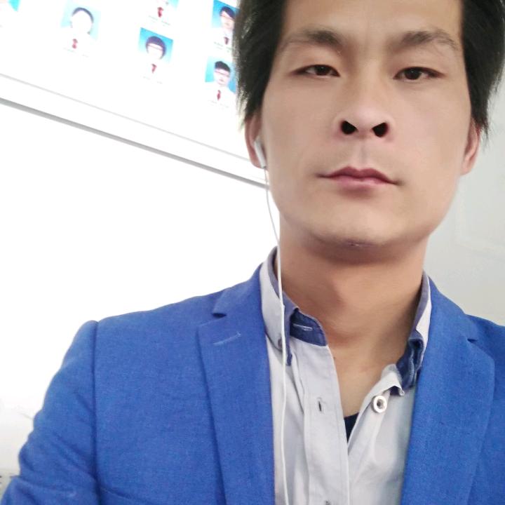 为了梦想，一直在路上努力着