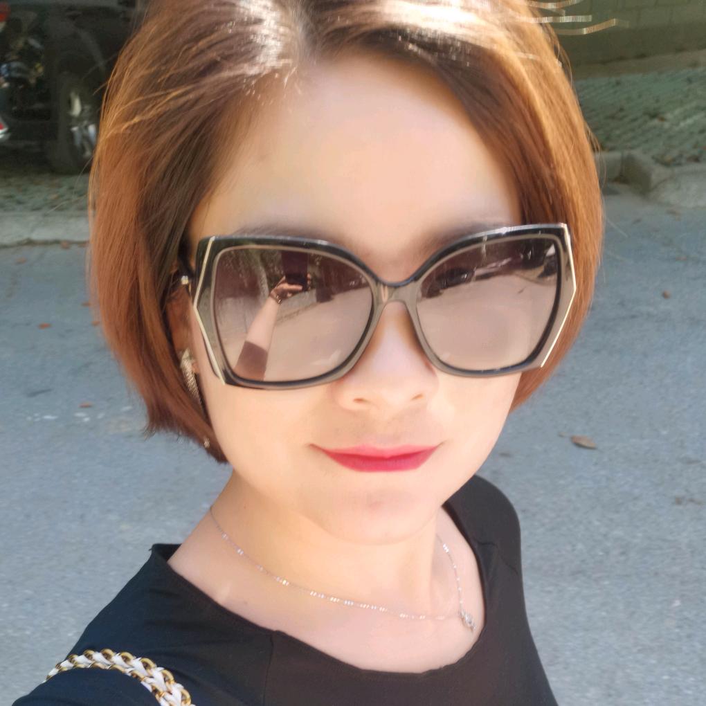 环环一个干餐饮的湖南妹子