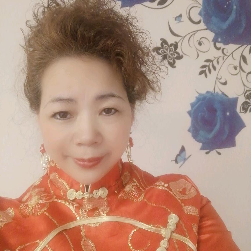 陈红美一以歌会友