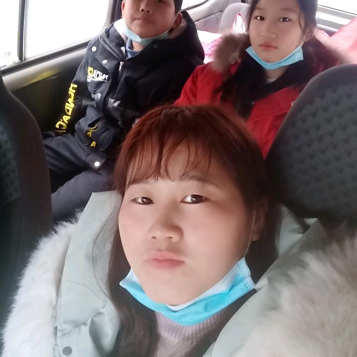 美诗佳彤骏