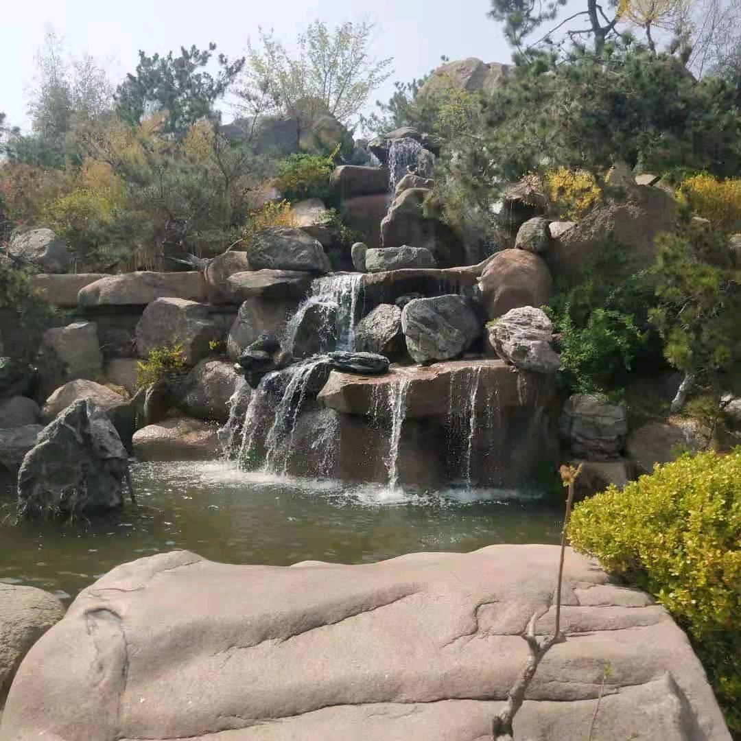 娜娜（带你吃喝玩乐）