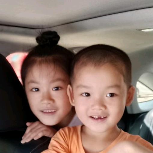 何哥😄😄😄😄