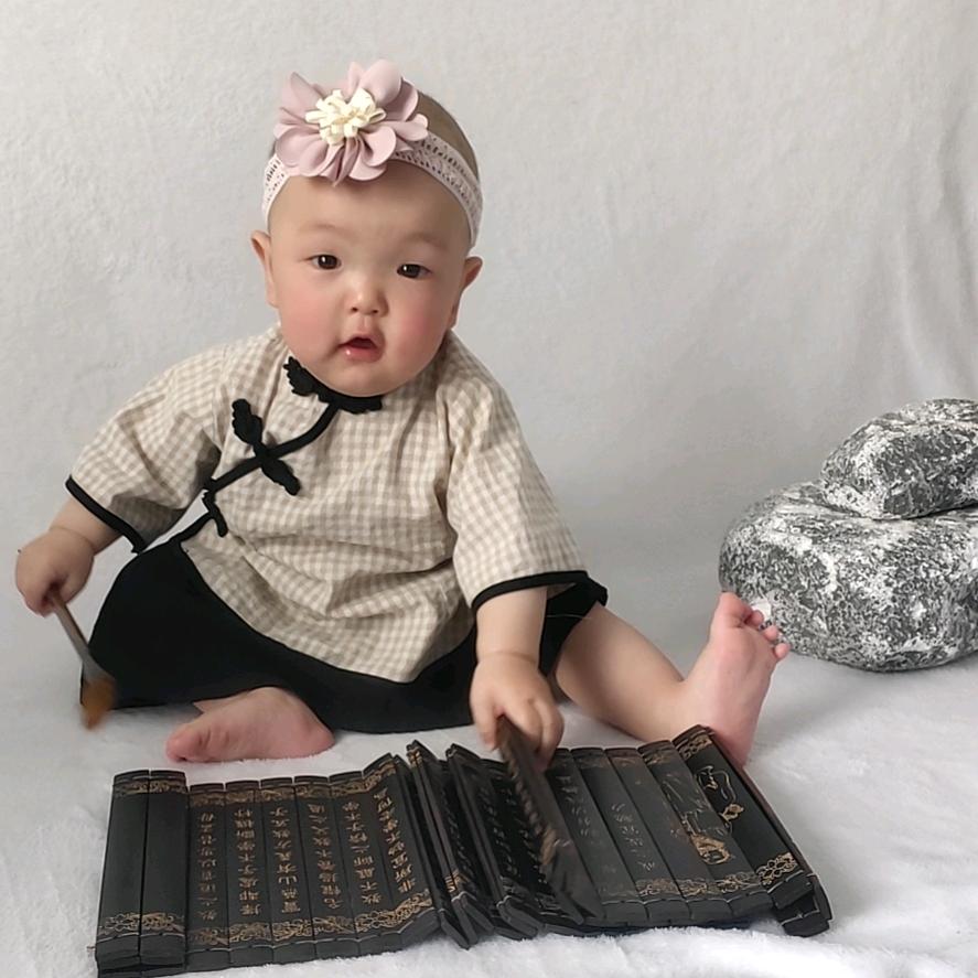 铭哥热卤黑鸭酱香猪蹄猪头肉等