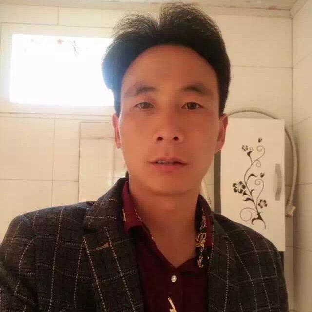 波波叼着香烟吻你