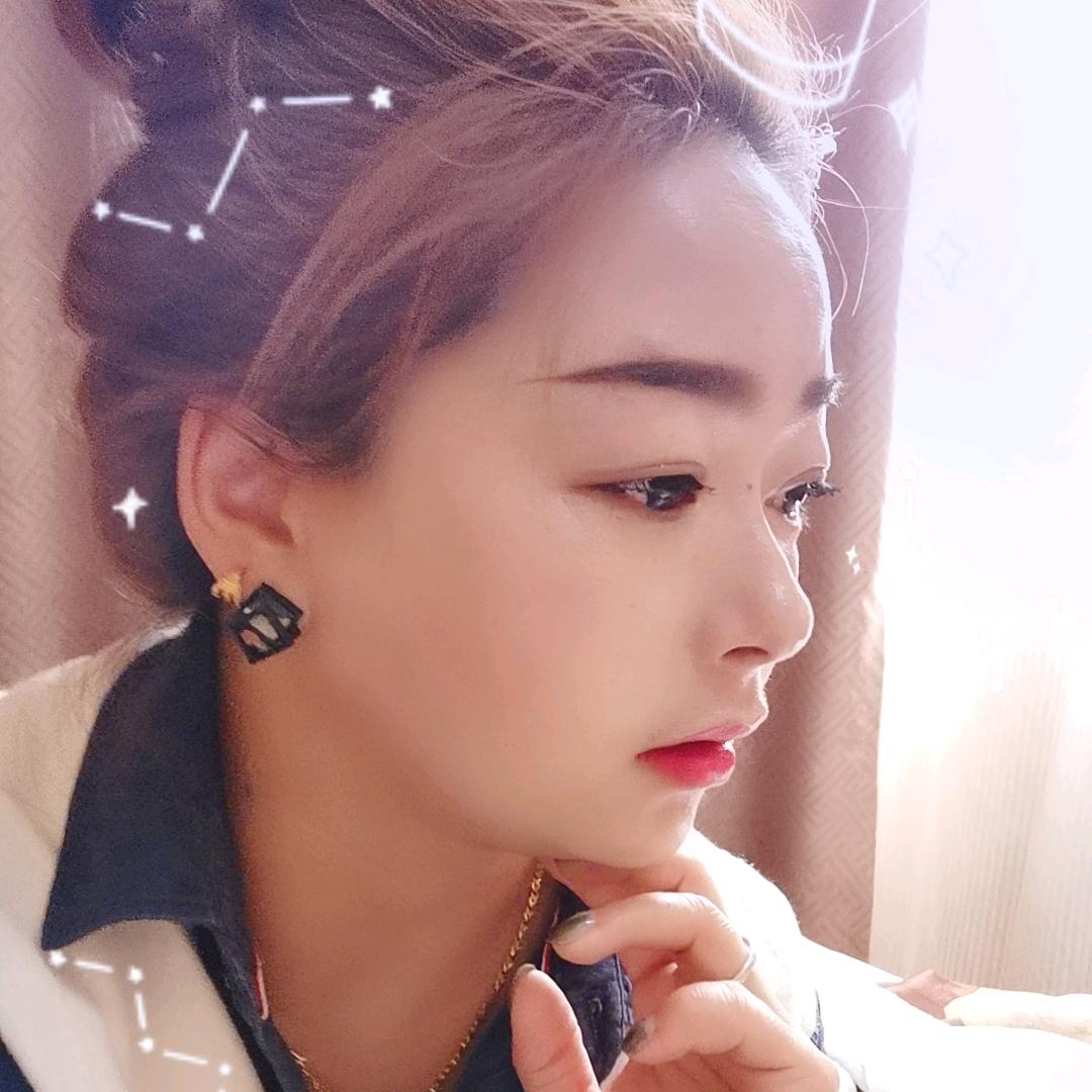 张家霞妹（橱窗有好物）