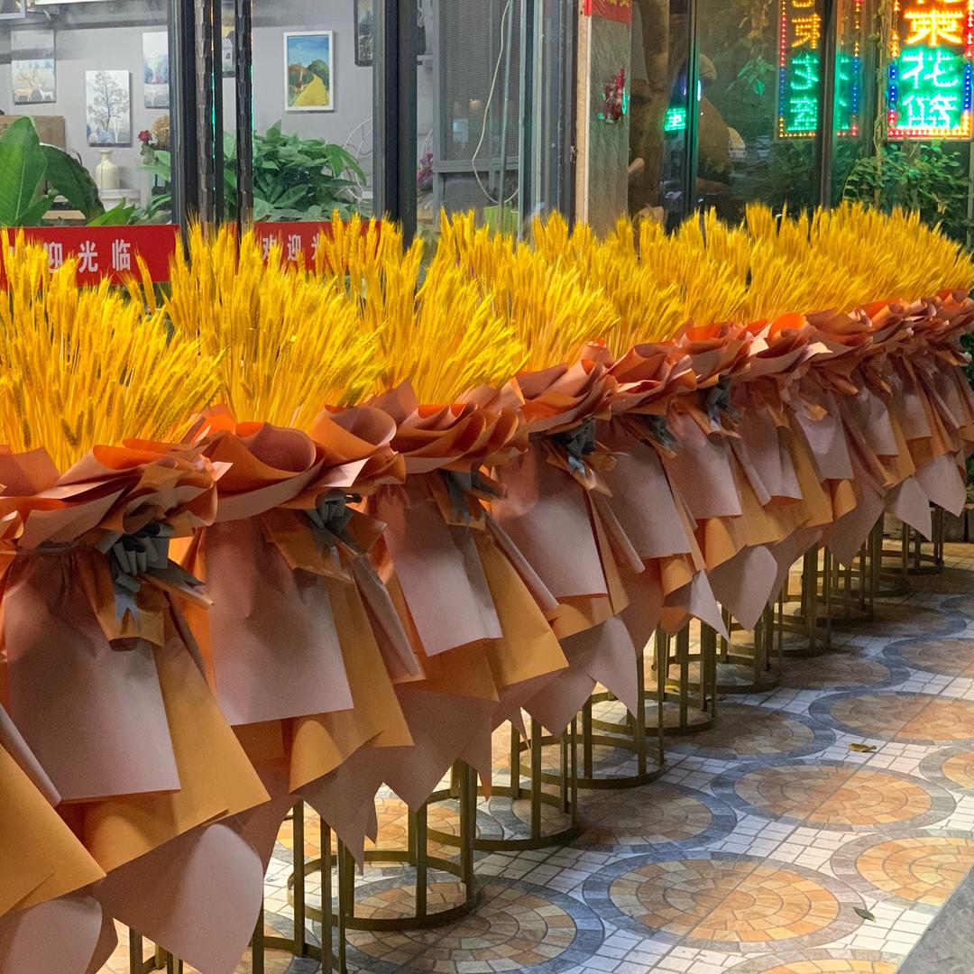 花艺思小虎