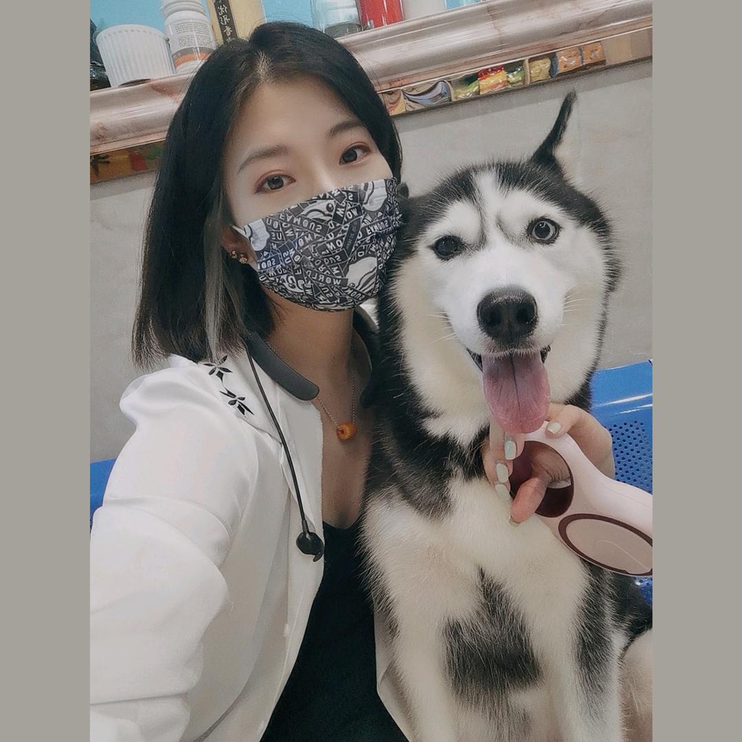 洛洛一家子