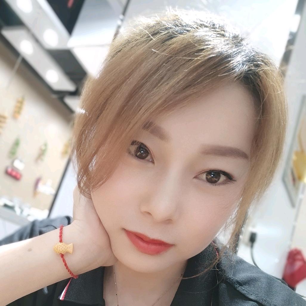 ╰つ゛无名小姐姐