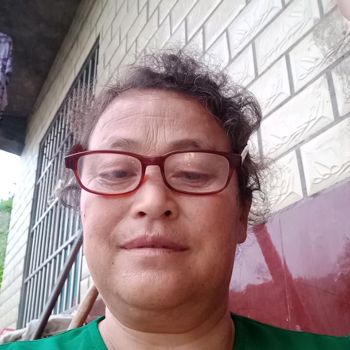 阳光下漫步