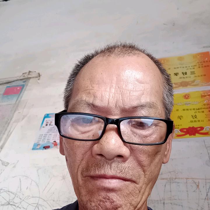 用户8564603518831韦献儒