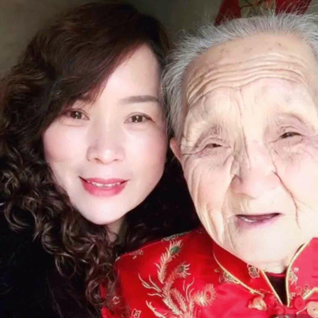 小脚奶奶