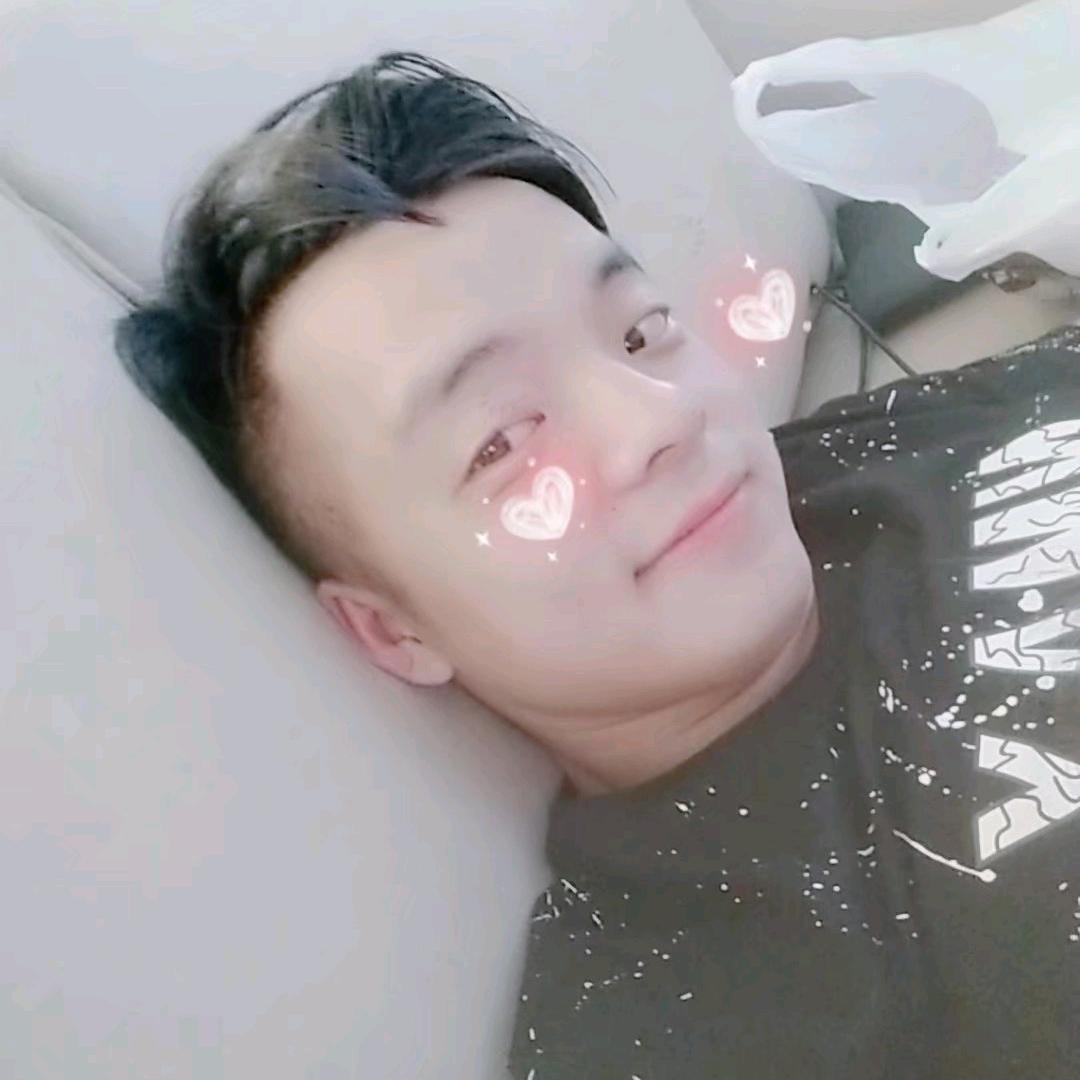 小柒