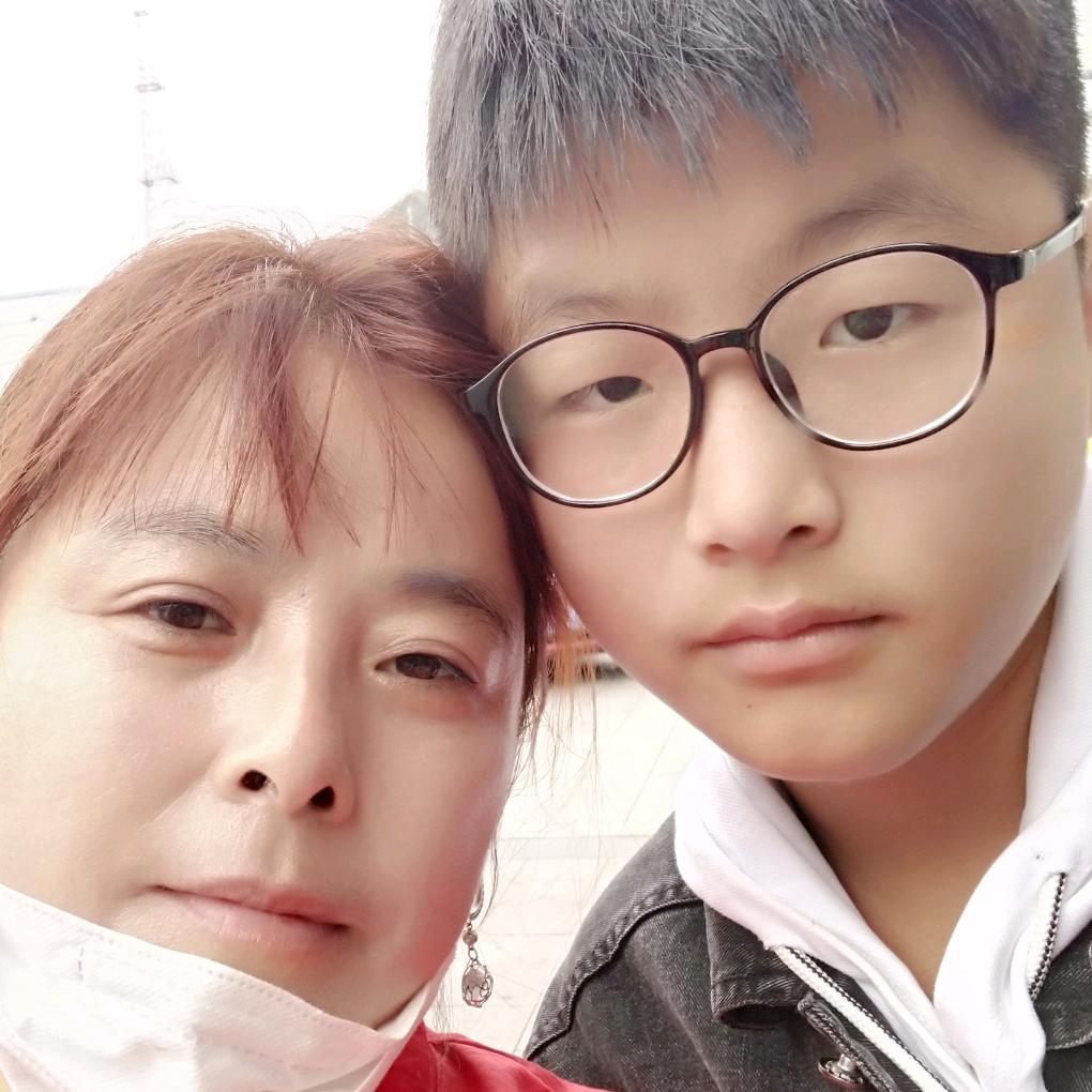 两个宝宝的妈妈