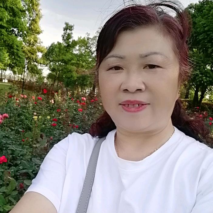 娄姐爱🎤唱歌