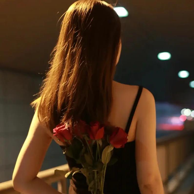 (*冫怡恋幽梦ꦿ“꧔ꦿ