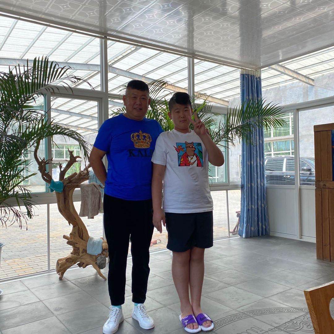 幸福一家人👨‍👩‍👧‍👧