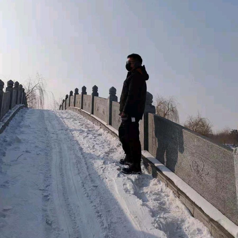 留在夏天的雪