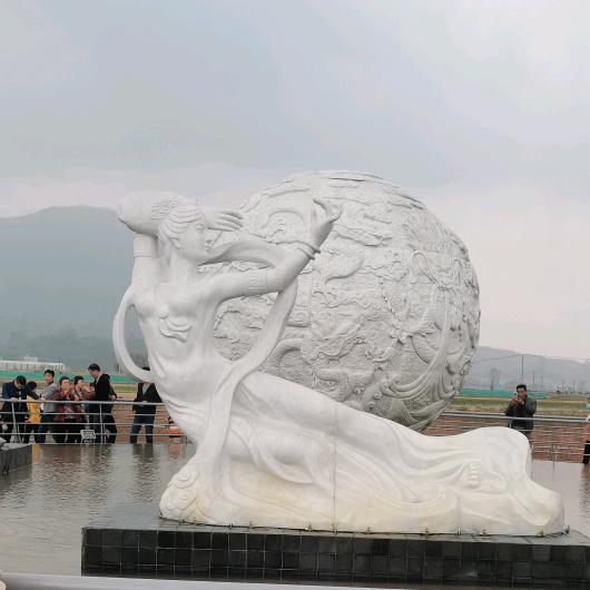 又见可爱三角梅