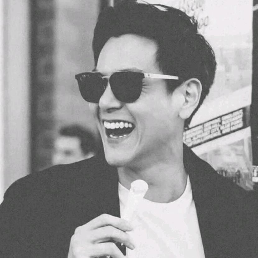 🖤_ 情到深處人孤獨。