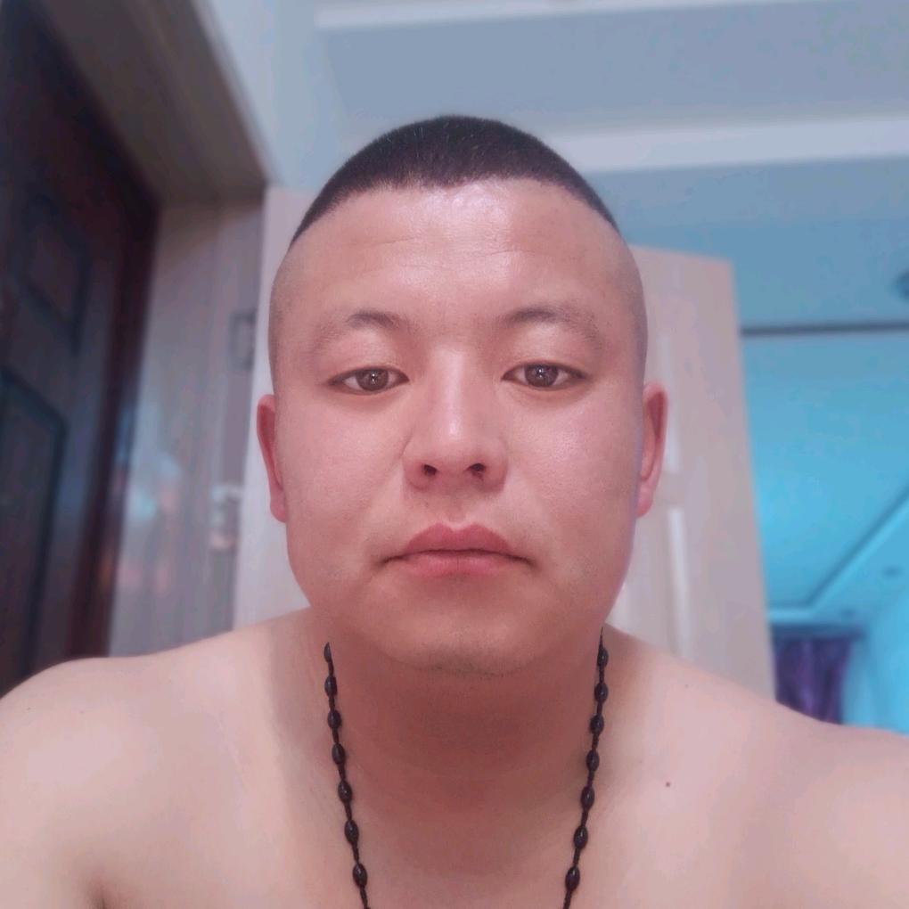 90后养牛小伙子
