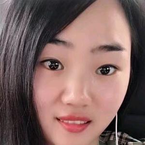 青青，