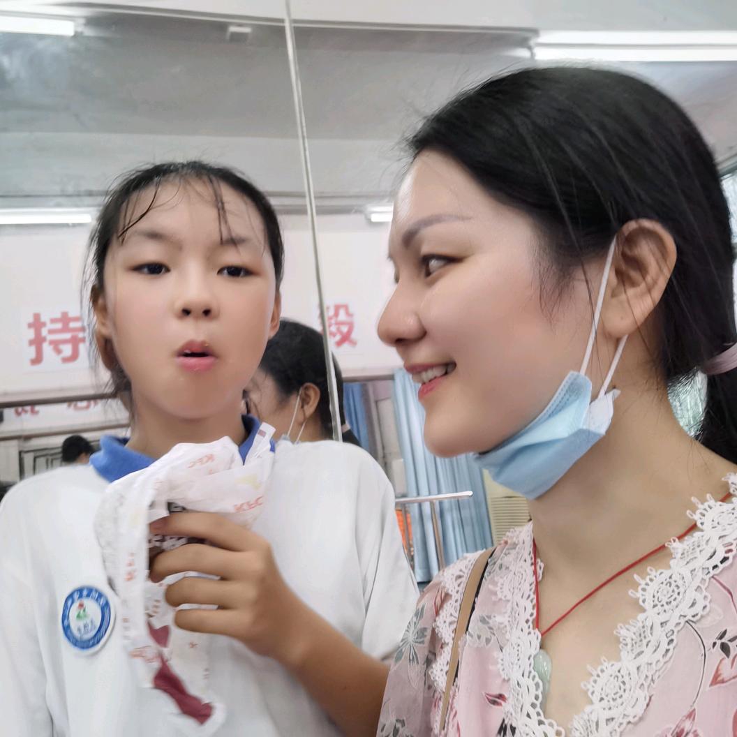果皮卡丘and老妈