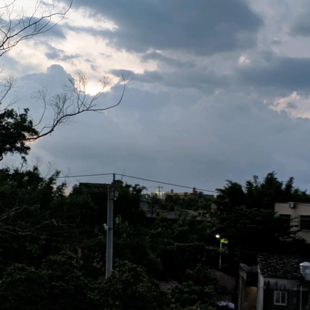 小溢