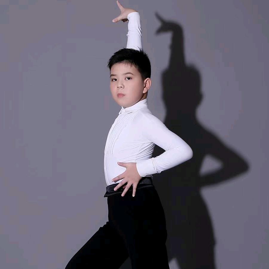 骑着麻雀去旅游